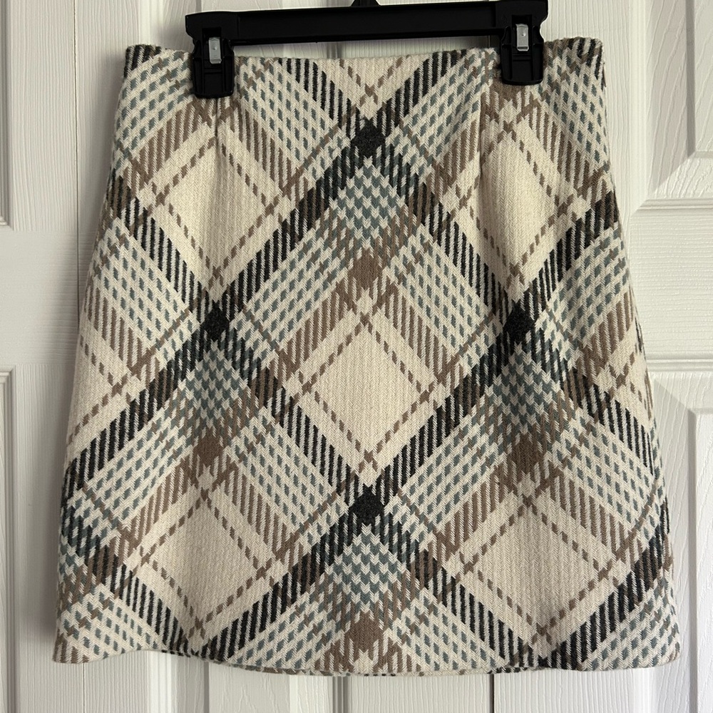 H&M Cream and Black A-Line Mini Skirt